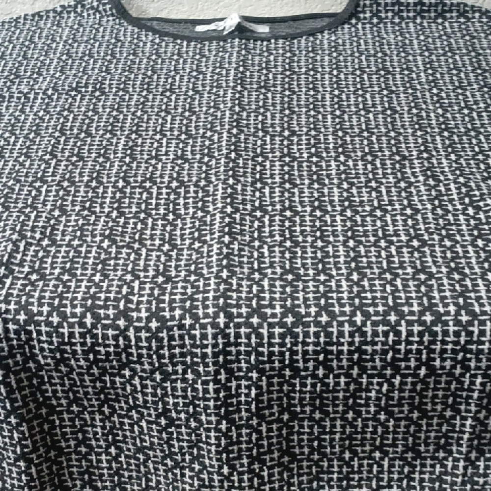 Max Studio Monochrome Short Sleeve Tee